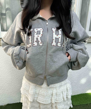 グレー モデル：158㎝ F着用