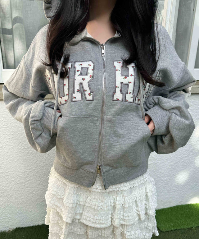 グレー モデル：158㎝ F着用