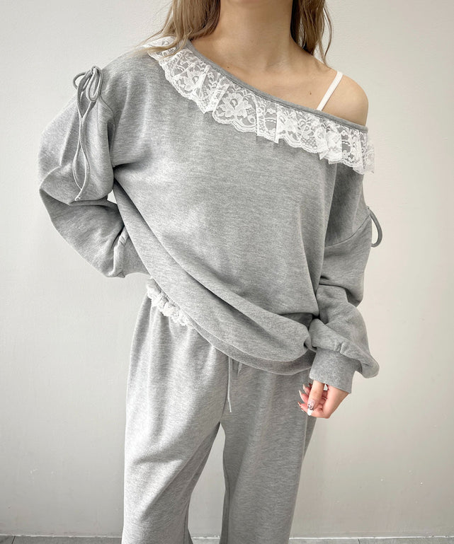 グレー モデル：160㎝ F着用