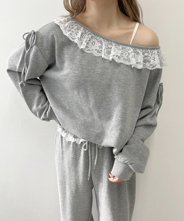 グレー モデル：160㎝ F着用