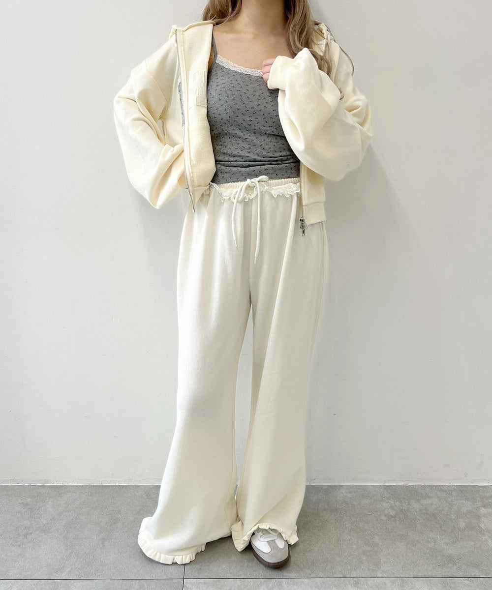 ホワイトアイボリー モデル：160㎝ F着用