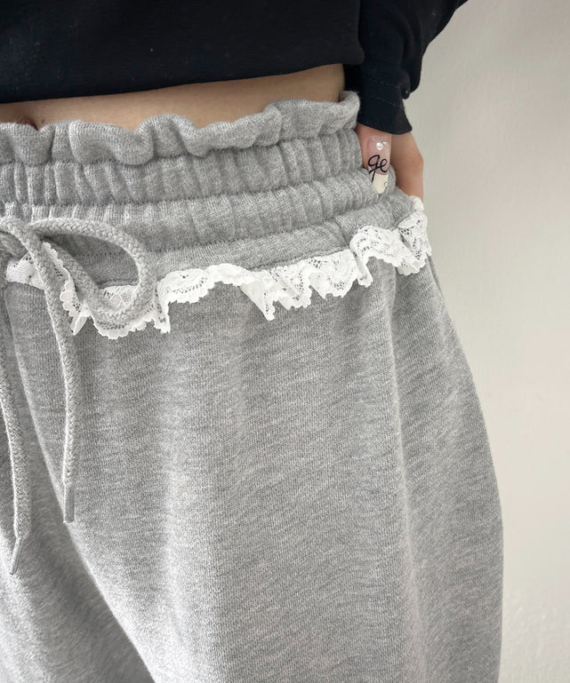 グレー モデル：160㎝ F着用