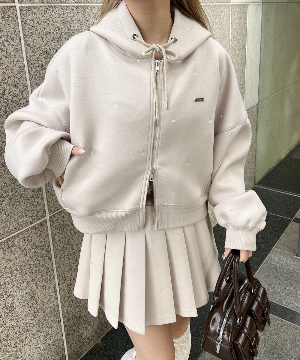 ベージュ モデル：160㎝ F着用