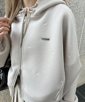 ベージュ モデル：160㎝ F着用