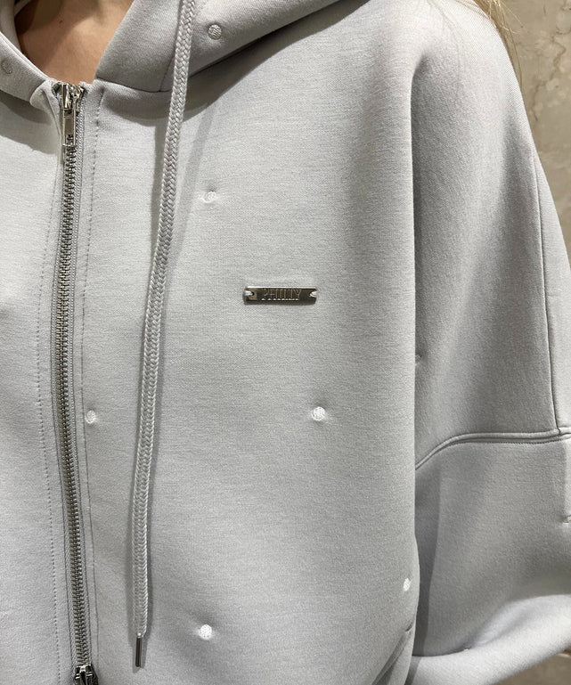 グレー モデル：160㎝ F着用