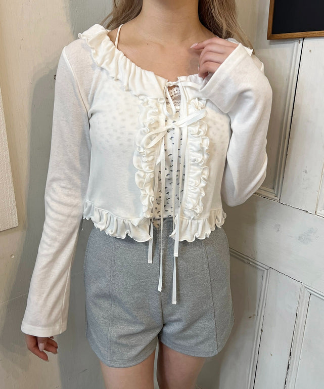 ホワイト モデル：160㎝ F着用