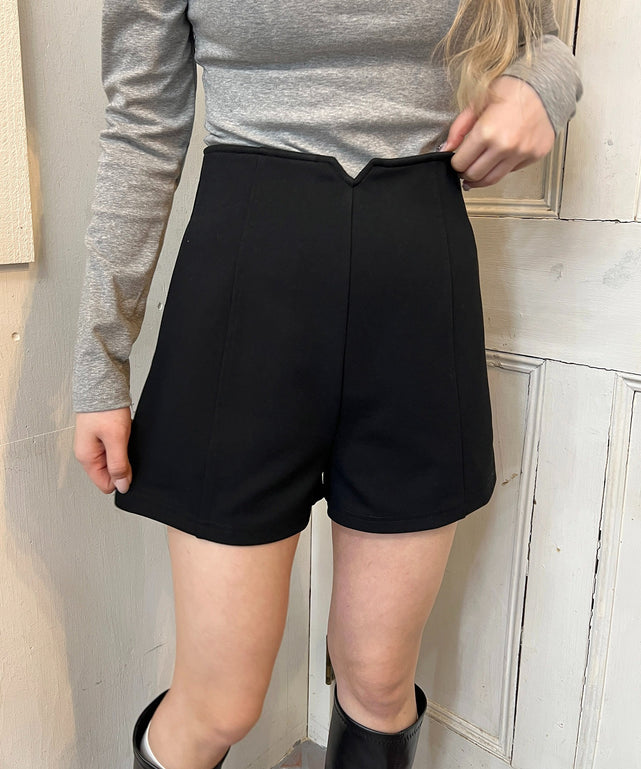 ブラック モデル：160㎝ F着用