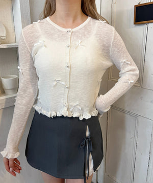 ホワイト モデル：160㎝ F着用