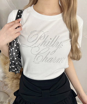 ホワイト モデル：160㎝ F着用