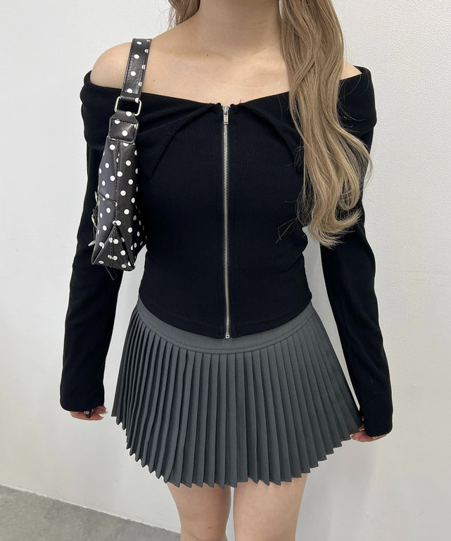 ブラック モデル：160㎝ F着用