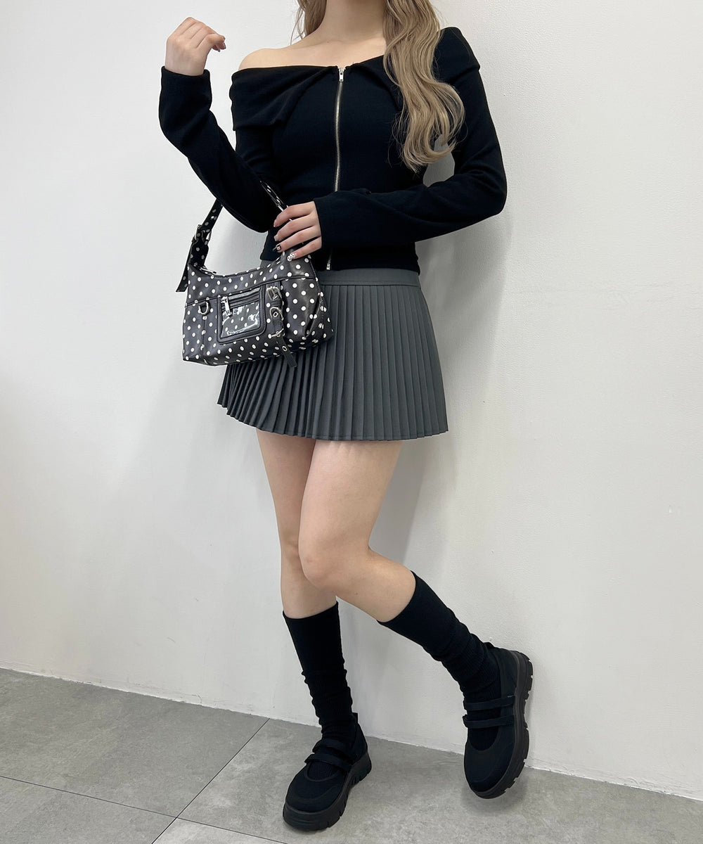 ブラック モデル：160㎝ F着用