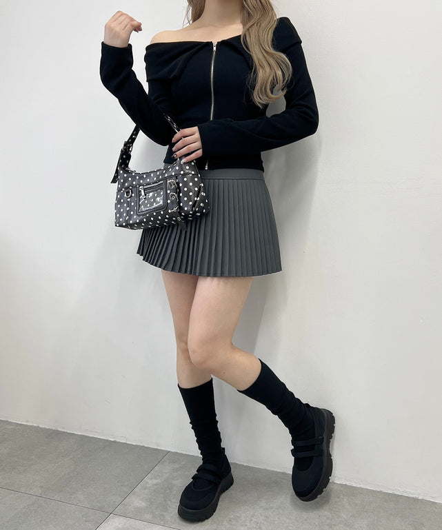 ブラック モデル：160㎝ F着用