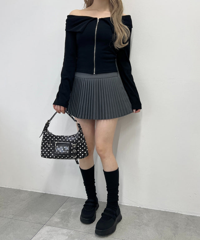 ブラック モデル：160㎝ F着用