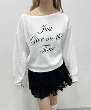 ホワイト モデル：160㎝ F着用