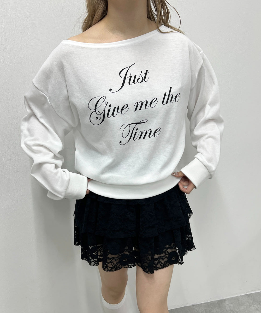 ホワイト モデル：160㎝ F着用