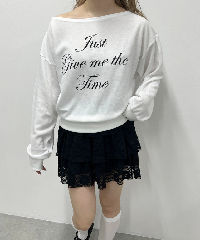 ホワイト モデル：160㎝ F着用