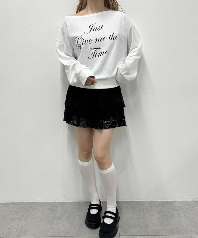 ホワイト モデル：160㎝ F着用