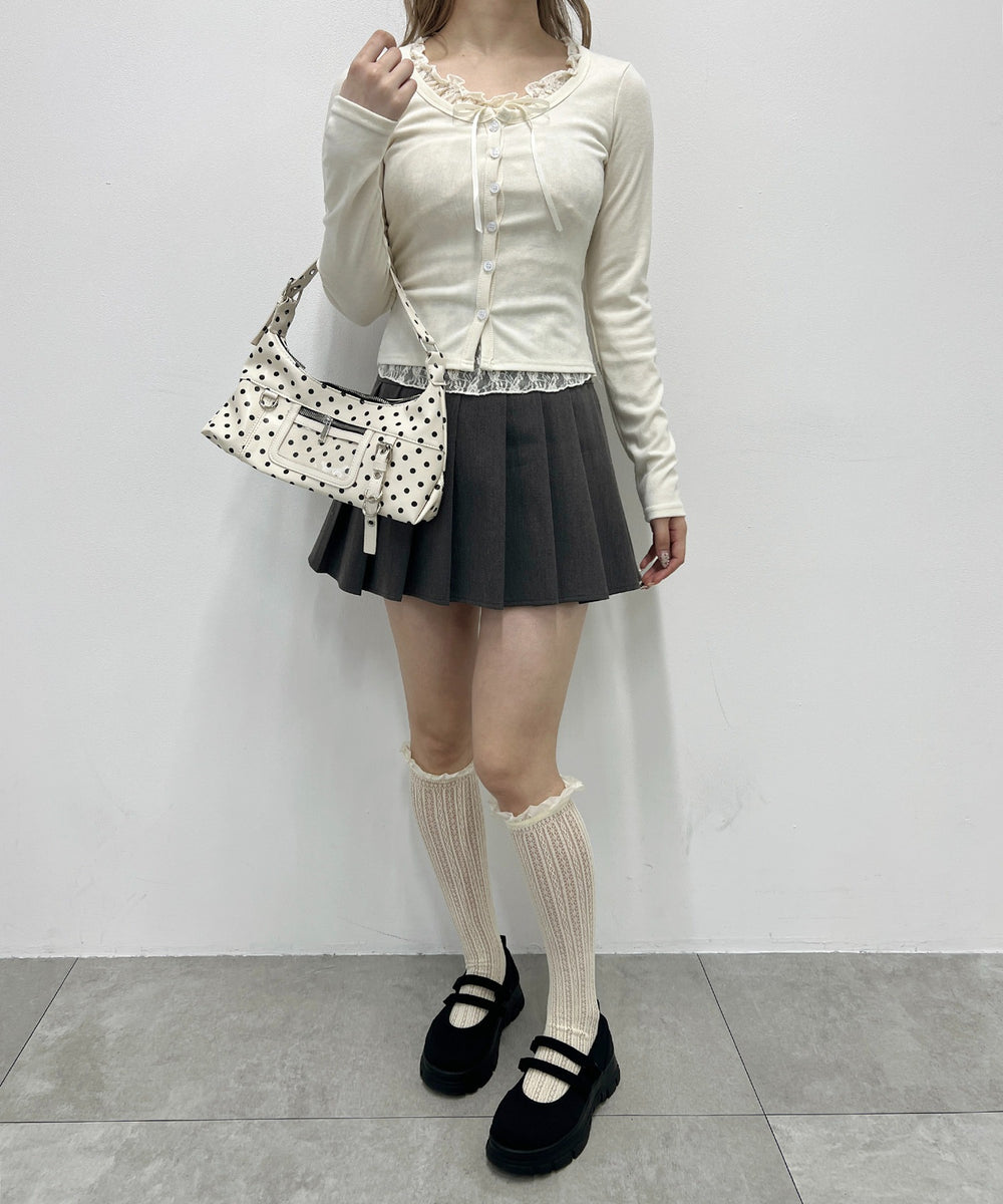 ホワイトアイボリー モデル：160㎝ F着用