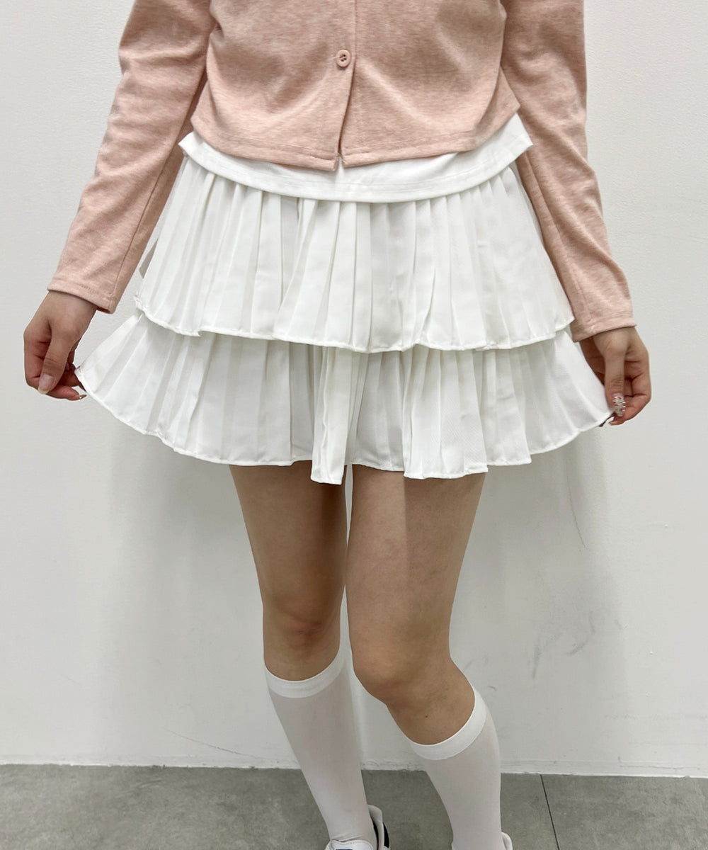 ホワイト モデル：160㎝ F着用