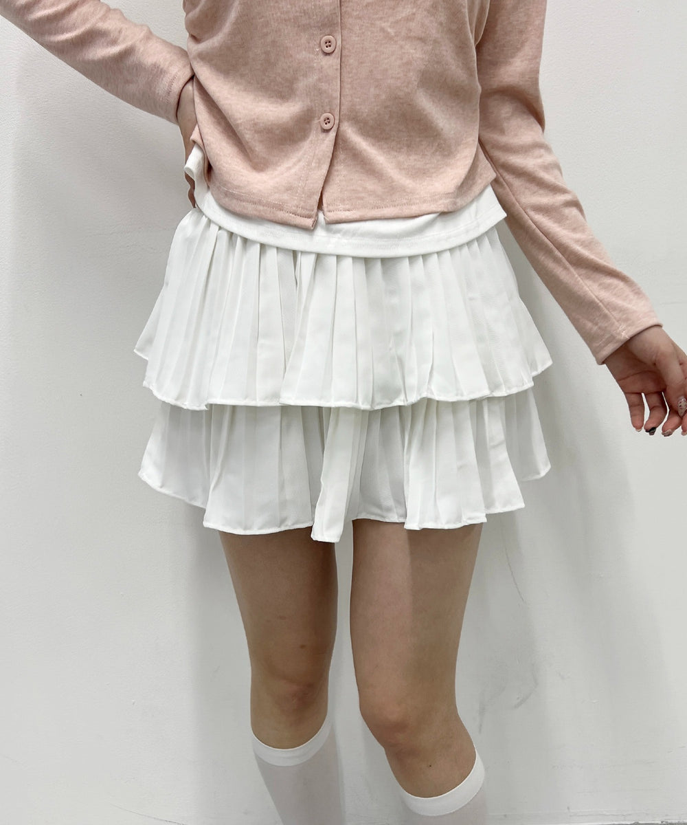 ホワイト モデル：160㎝ F着用