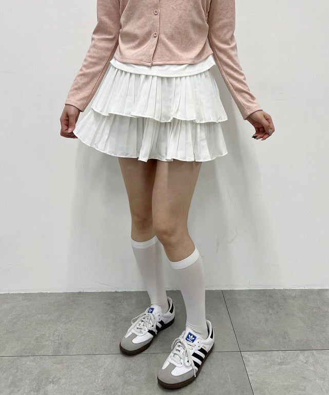 ホワイト モデル：160㎝ F着用