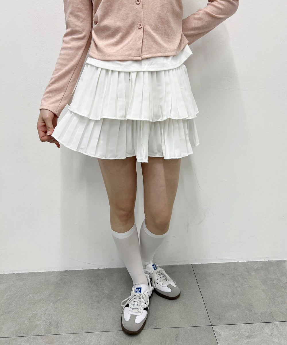 ホワイト モデル：160㎝ F着用