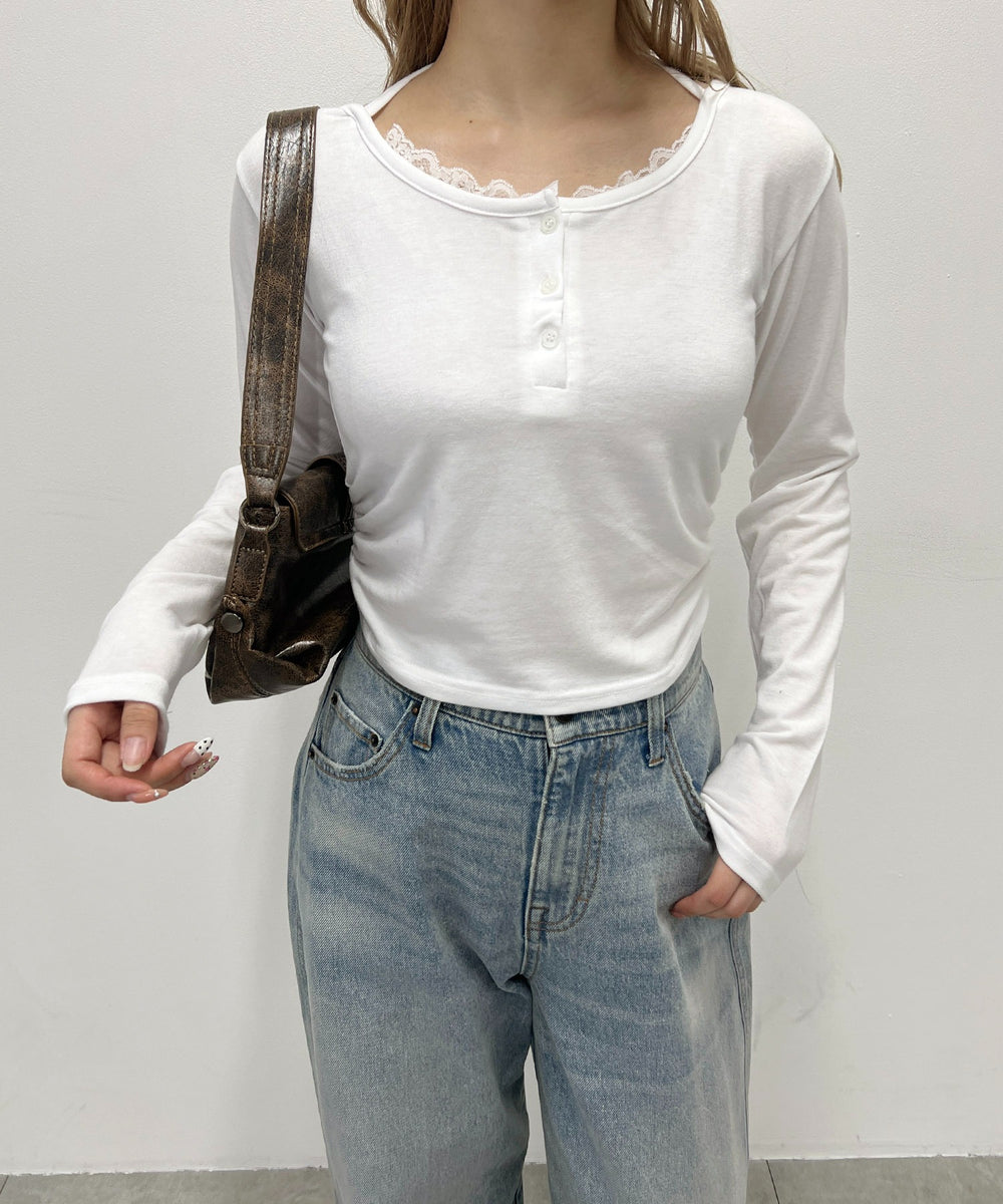 ホワイト モデル：160㎝ F着用