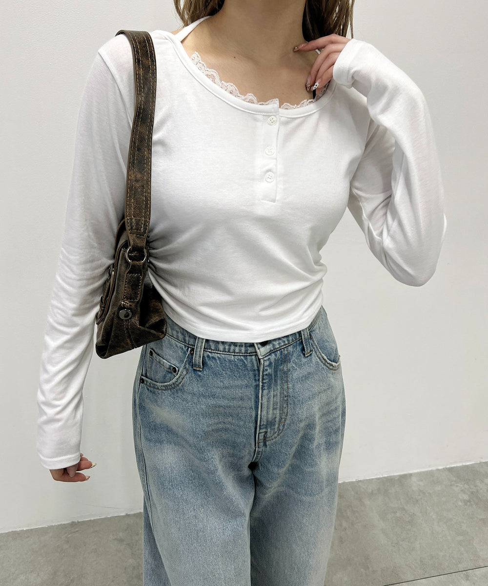 ホワイト モデル：160㎝ F着用