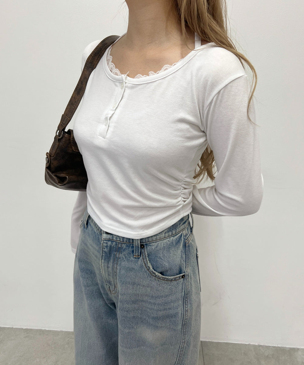 ホワイト モデル：160㎝ F着用