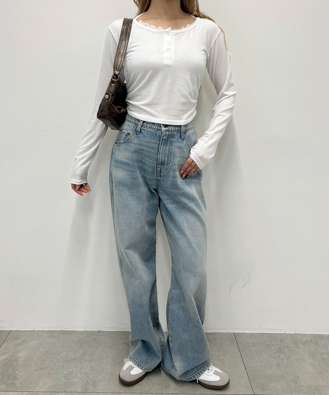 ホワイト モデル：160㎝ F着用