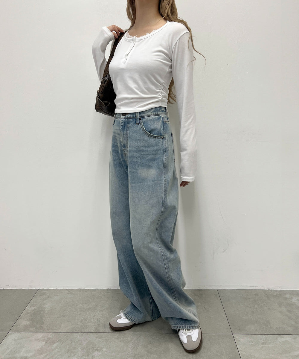 ホワイト モデル：160㎝ F着用