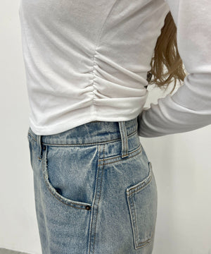 ホワイト モデル：160㎝ F着用