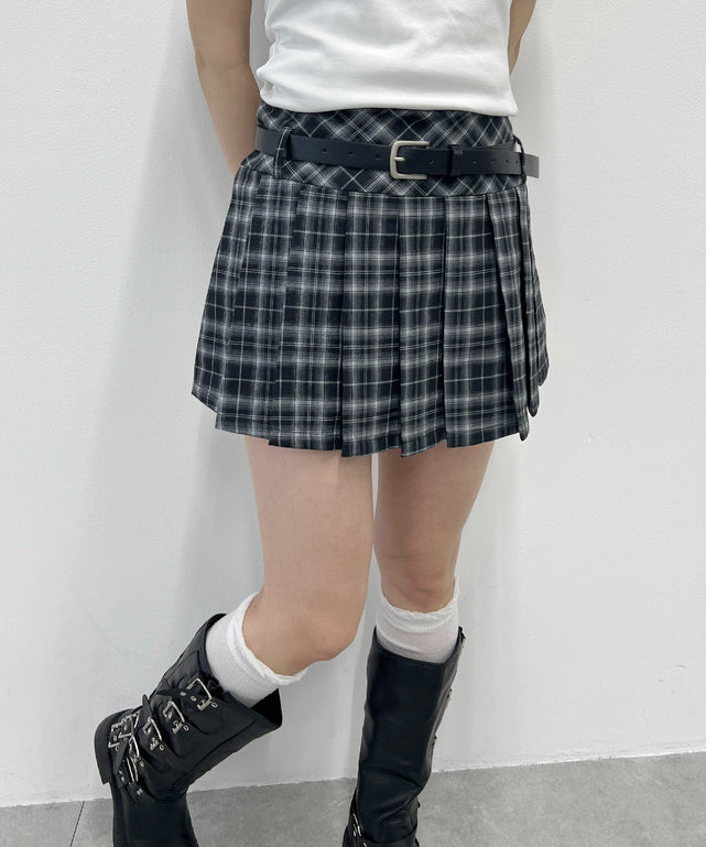 ブラック モデル：160㎝ F着用