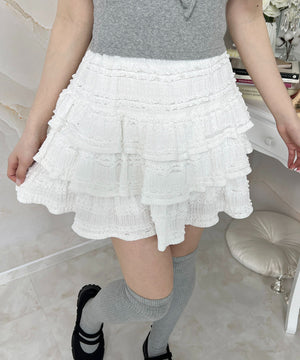 ホワイト モデル：160㎝ F着用