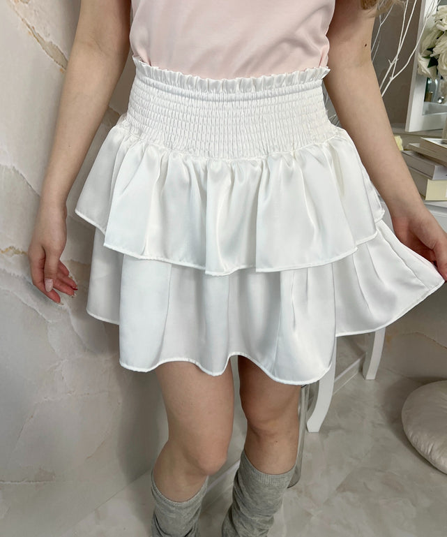 ホワイト モデル：160㎝ F着用