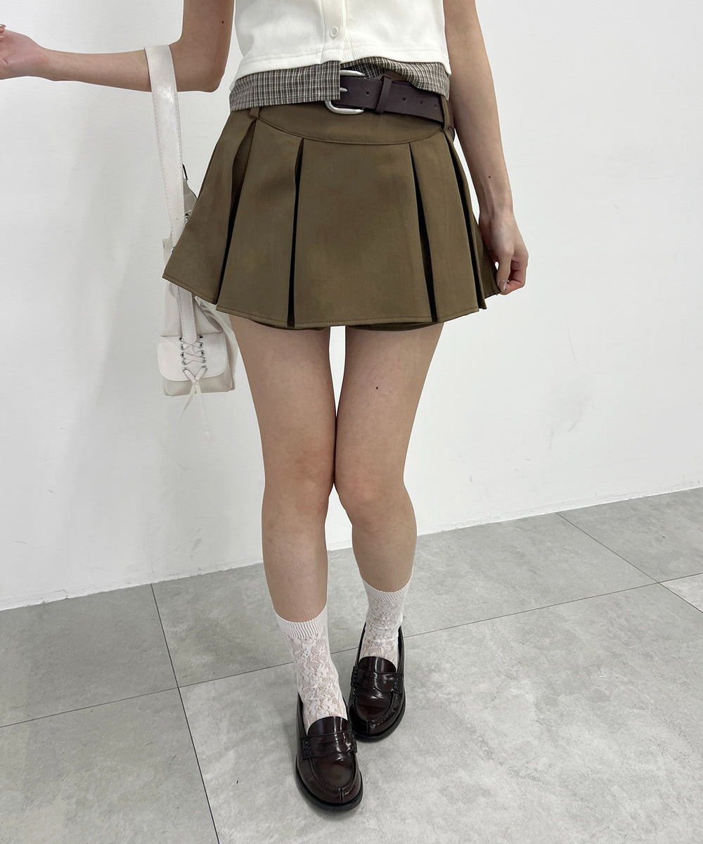 ベージュ モデル：157㎝ F着用