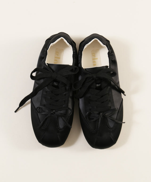 サテンリボンフラットシューズ