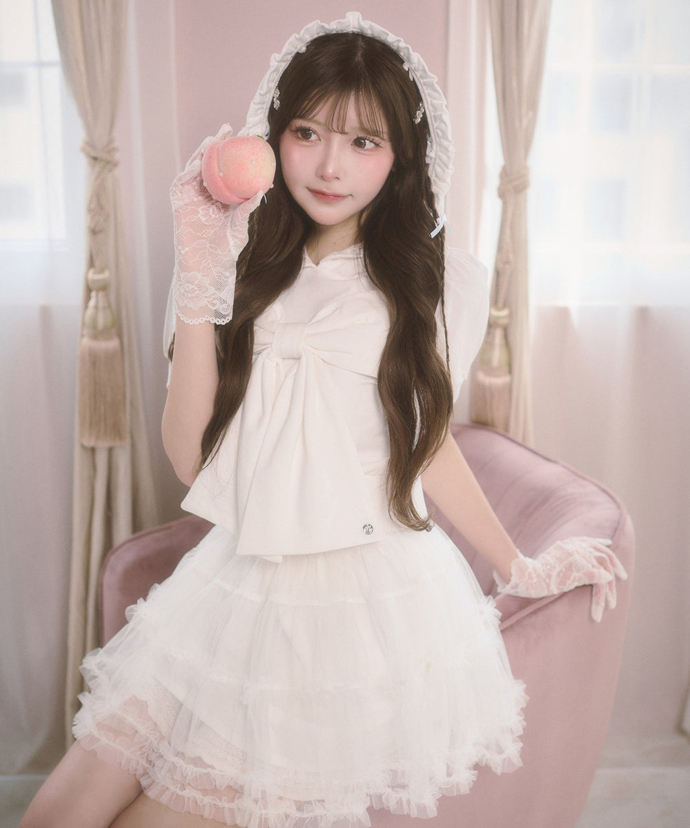 ホワイト モデル：164㎝ F着用