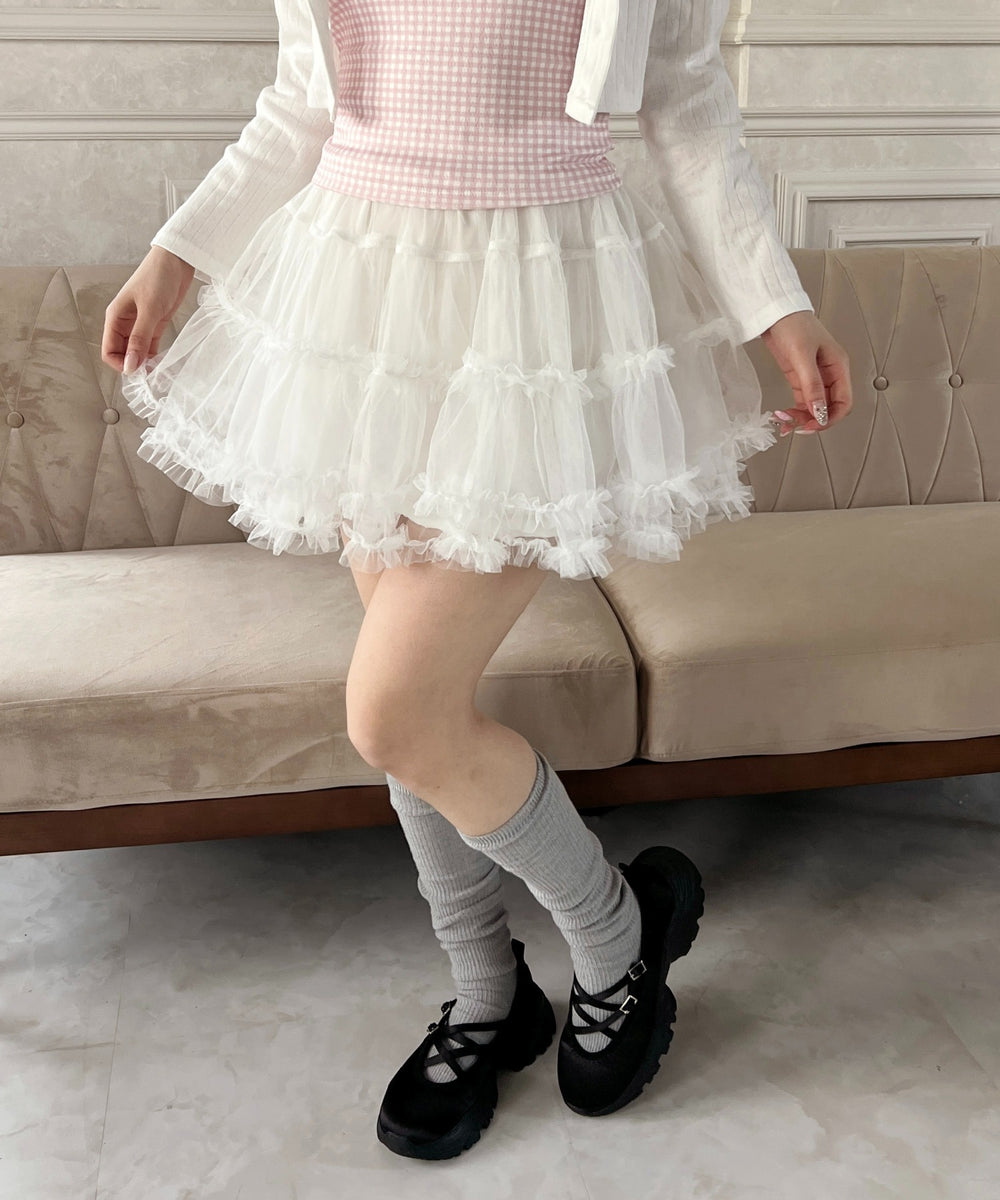 ホワイト モデル：160㎝ F着用