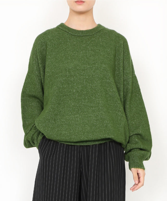 カーキ モデル：165㎝ １着用