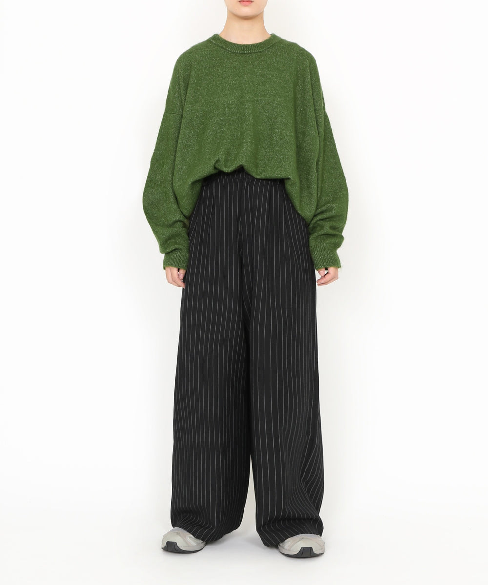 カーキ モデル：165㎝ １着用