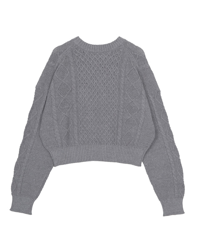 ケーブルニット