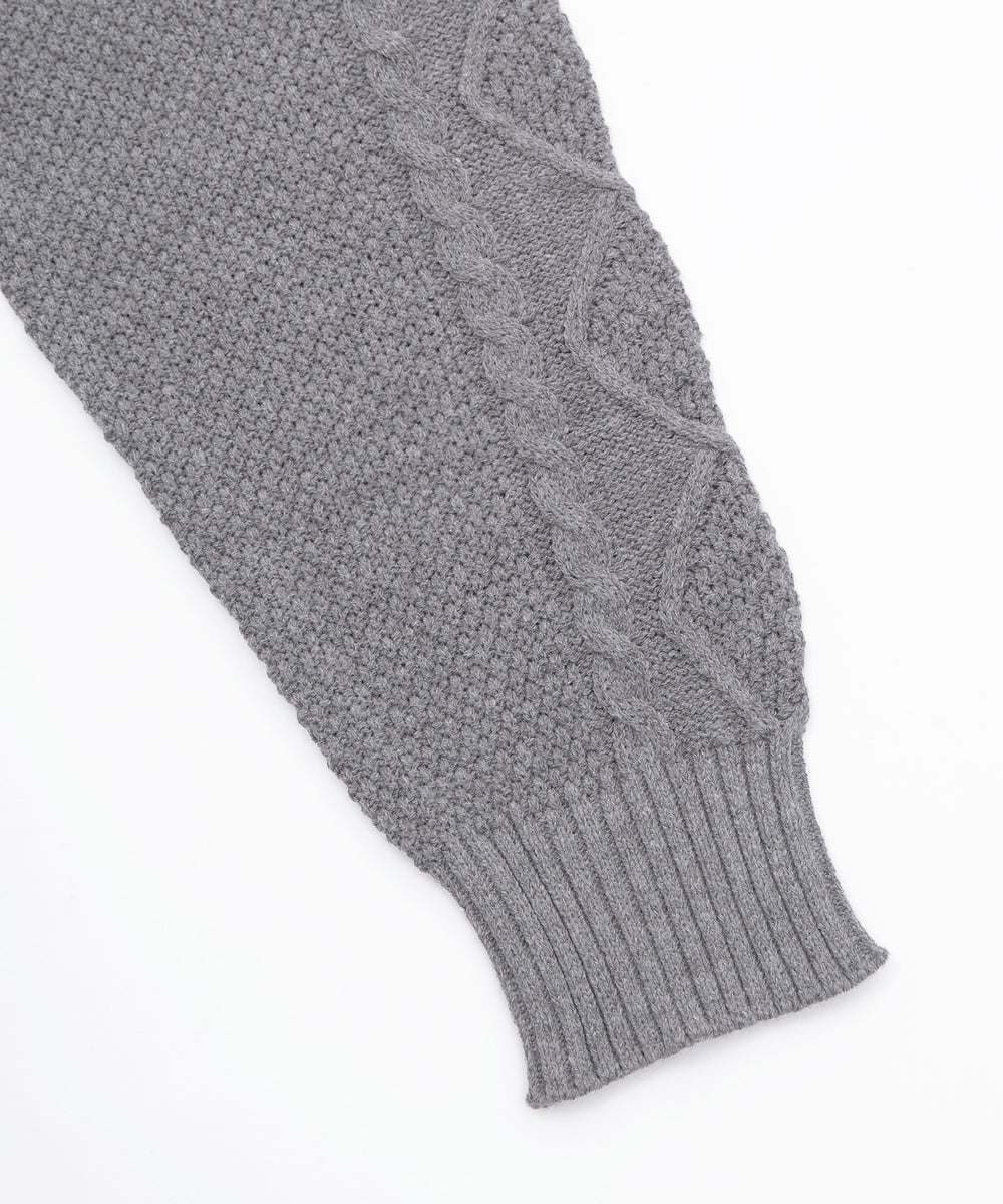 ケーブルニット