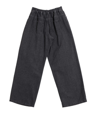 ブラック(うしろ)