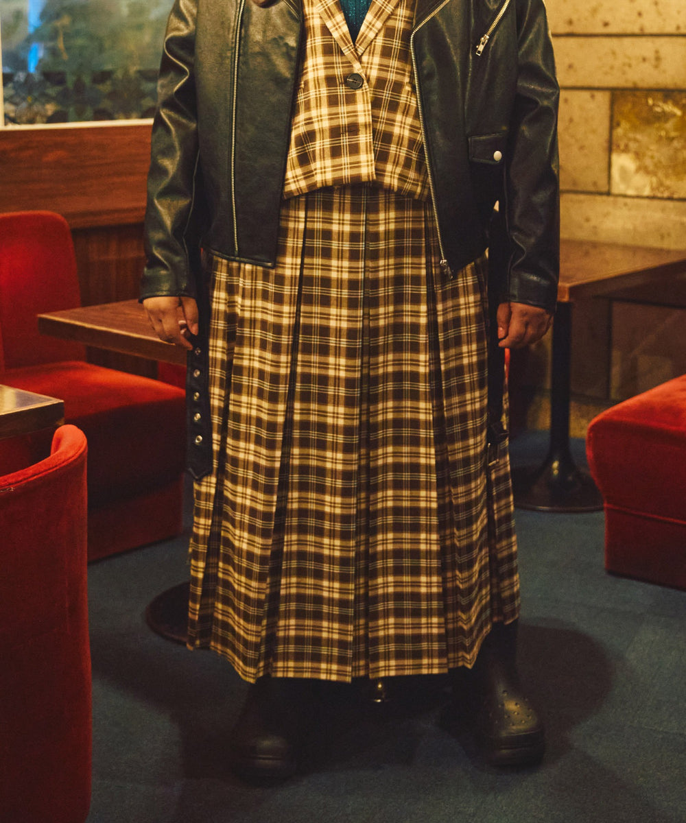 身長：165cm　サイズ4