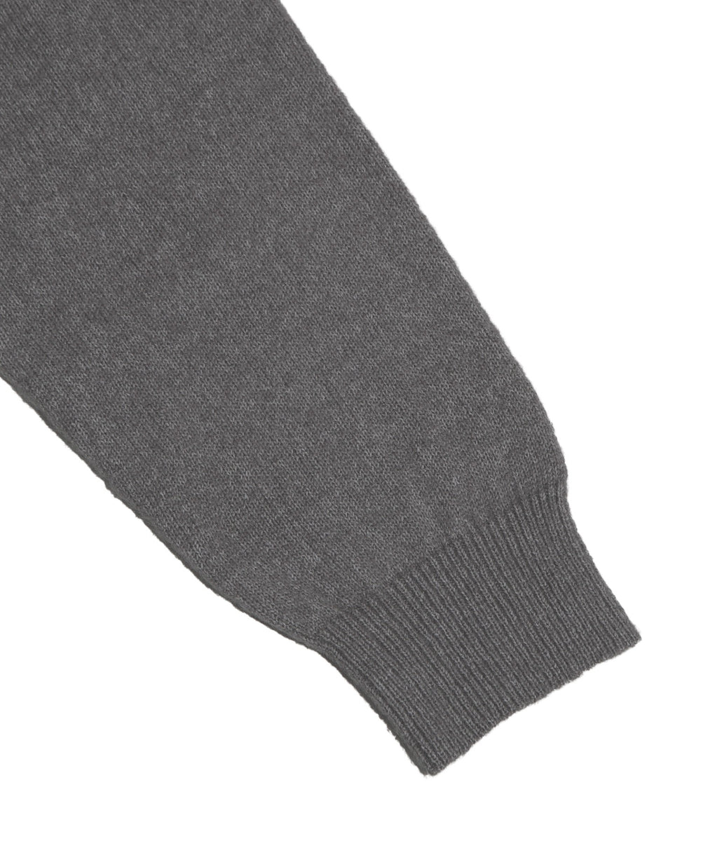 クルーネックカラーニット