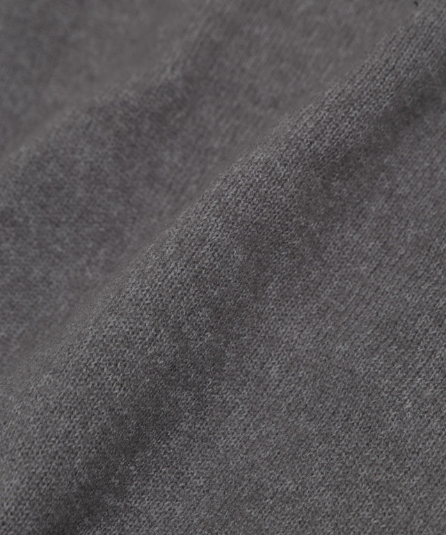 クルーネックカラーニット