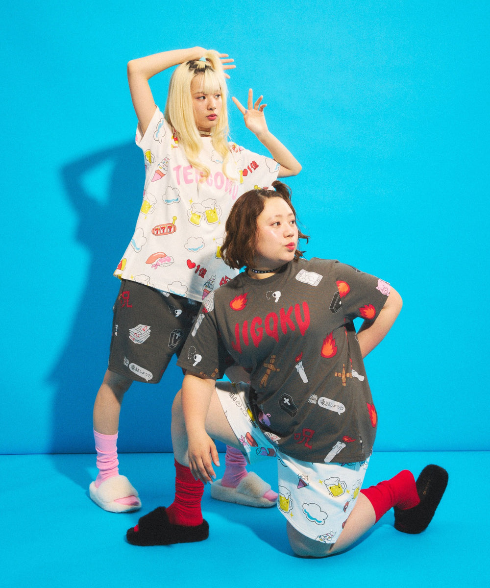 天国と地獄総柄Tシャツ