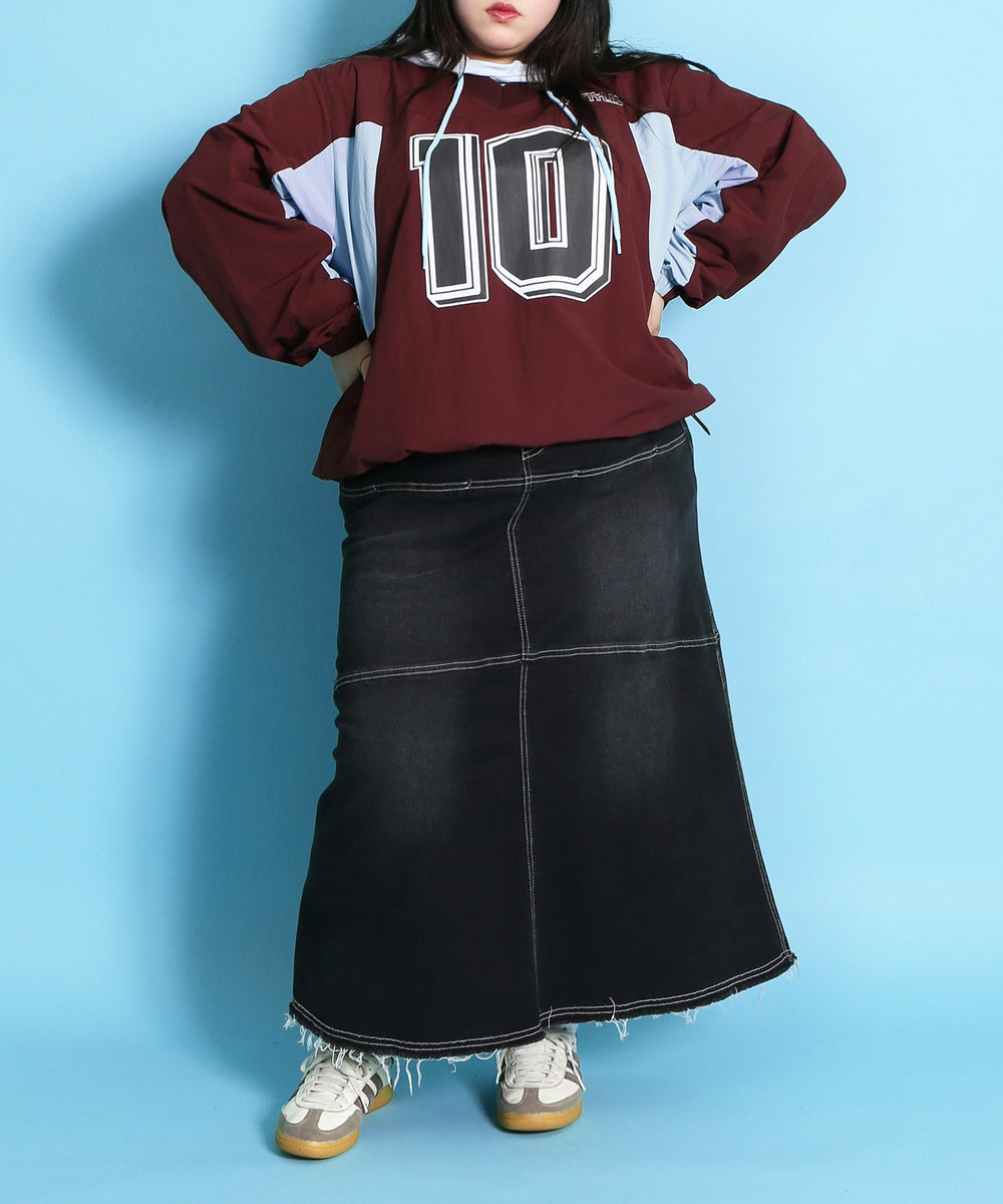 身長：163㎝　サイズ４