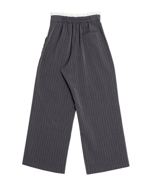 グレー(うしろ)